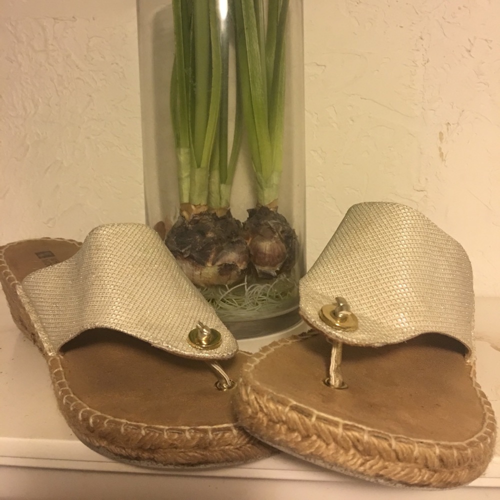 Summer sandals